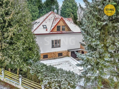 Prodej domu 198 m², pozemek 2043 m²