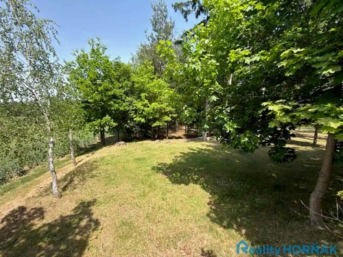 Prodej stavebního pozemku 3304 m²