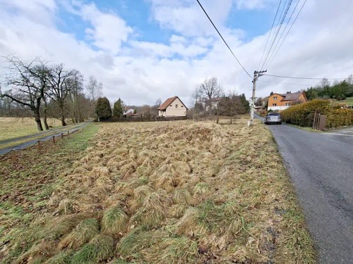 Prodej stavebního pozemku 1977 m²