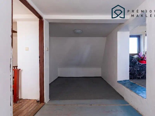 Prodej domu 300 m², pozemek 1322 m²
