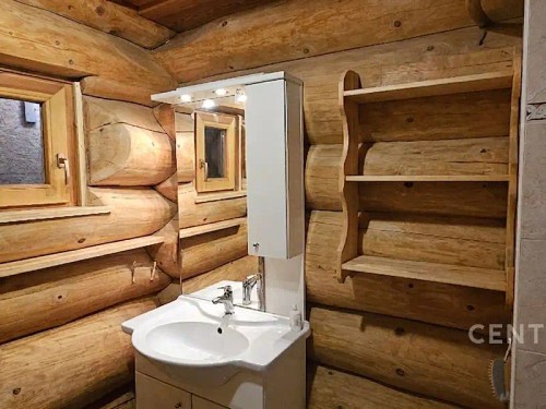 Prodej domu 300 m², pozemek 11024 m²