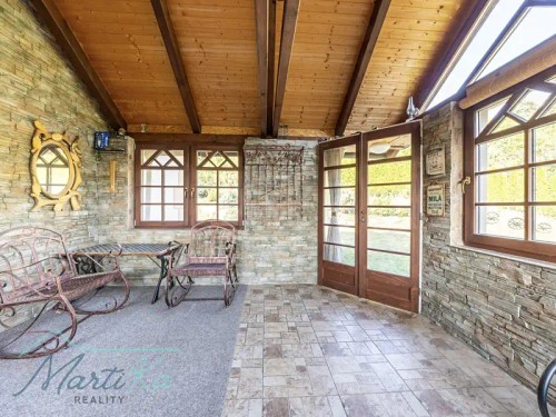 Prodej domu 350 m², pozemek 9285 m²