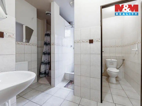 Prodej domu 664 m², pozemek 2367 m²