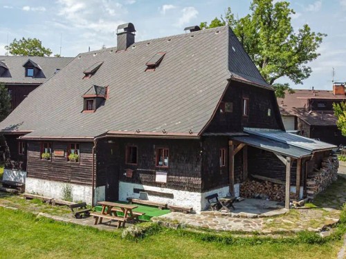 Prodej domu 450 m², pozemek 1305 m²