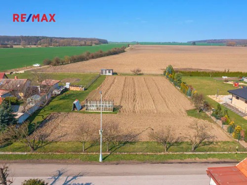 Prodej stavebního pozemku 2066 m²