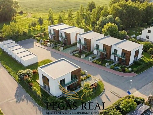 Prodej stavebního pozemku 2689 m²