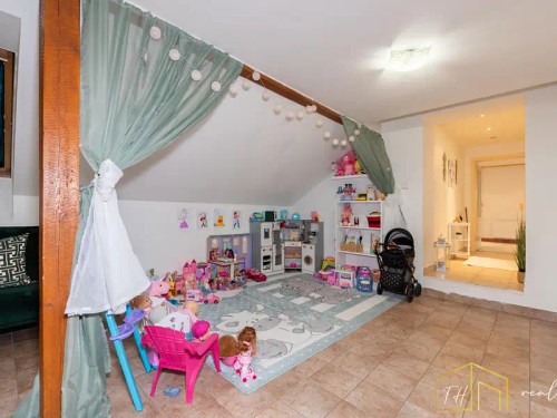 Prodej domu 400 m², pozemek 1728 m²