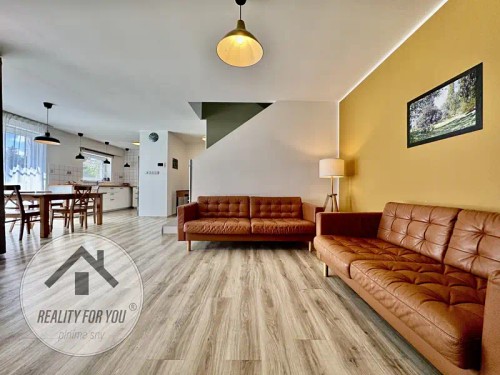Prodej domu 240 m², pozemek 677 m²