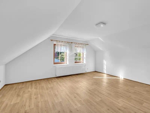 Prodej domu 200 m², pozemek 1656 m²