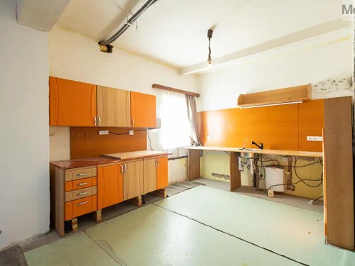 Prodej domu 330 m², pozemek 1487 m²