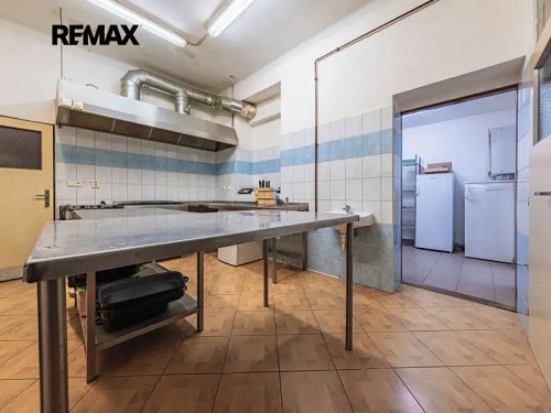 Prodej domu 670 m², pozemek 1786 m²