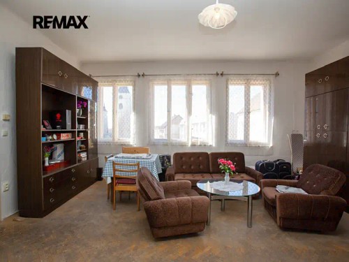 Prodej domu 196 m², pozemek 828 m²