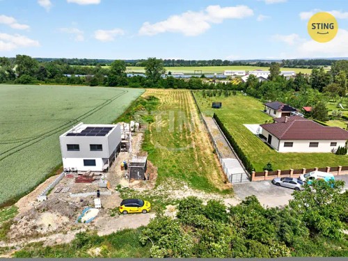 Prodej stavebního pozemku 2964 m²