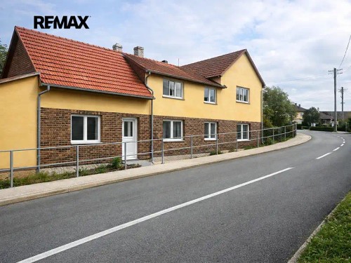 Prodej domu 200 m², pozemek 749 m²
