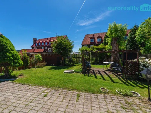 Prodej domu 250 m², pozemek 382 m²