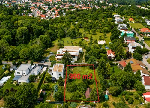 Prodej stavebního pozemku 1065 m²
