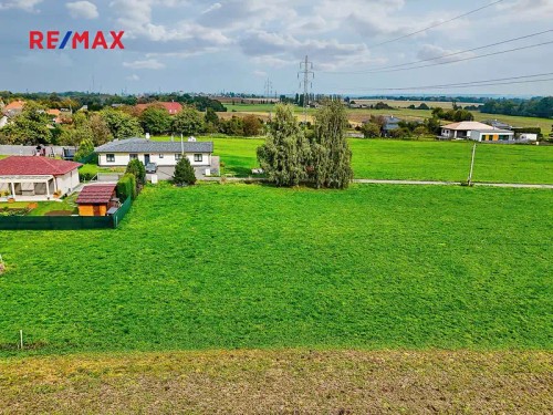 Prodej stavebního pozemku 1328 m²