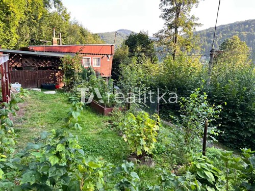 Prodaná  chata 64 m², pozemek 464 m²