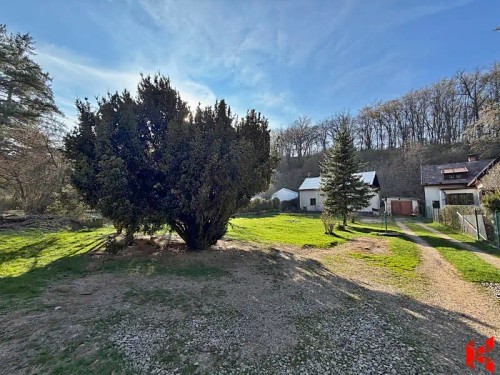 Prodej stavebního pozemku 1163 m²