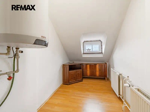 Prodej domu 328 m², pozemek 758 m²