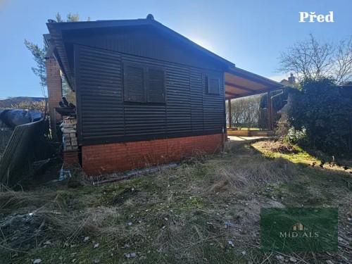 Prodaná chata 18 m², pozemek 384 m²