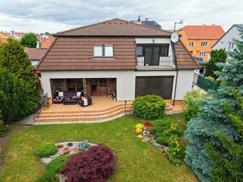Prodej domu 325 m², pozemek 594 m²