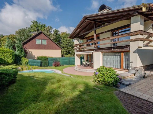 Prodej domu 331 m², pozemek 1512 m²