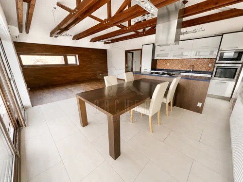 Prodej domu 317 m², pozemek 832 m²