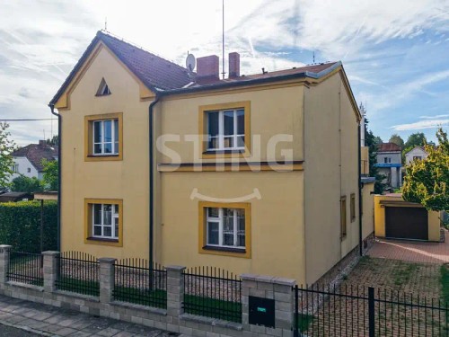 Prodej vily 150 m², pozemek 811 m²