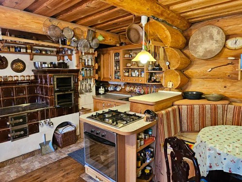 Prodej domu 300 m², pozemek 11024 m²