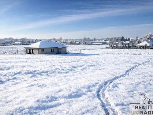 Prodej stavebního pozemku 1671 m²