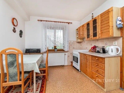Prodej domu 202 m², pozemek 1087 m²