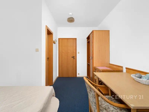 Prodej domu 930 m², pozemek 1294 m²