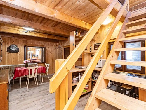 Prodej chaty 110 m², pozemek 79 m²