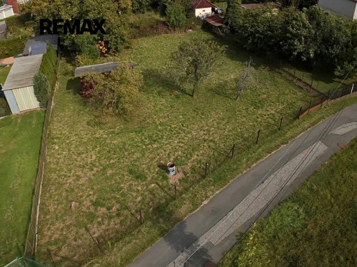 Prodej stavebního pozemku 1004 m²