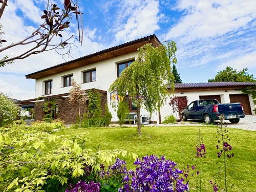 Prodej domu 300 m², pozemek 1122 m²