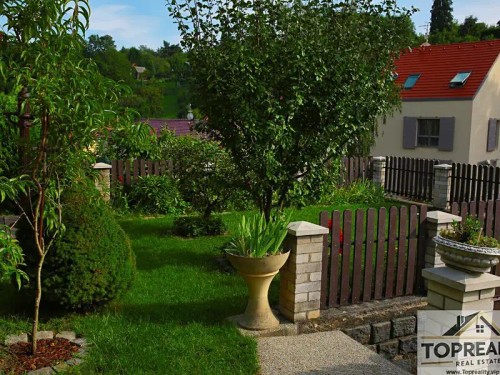 Prodej vily 303 m², pozemek 303 m²