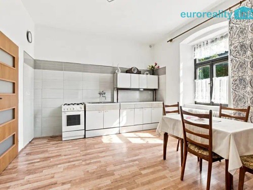 Prodej domu 213 m², pozemek 1424 m²