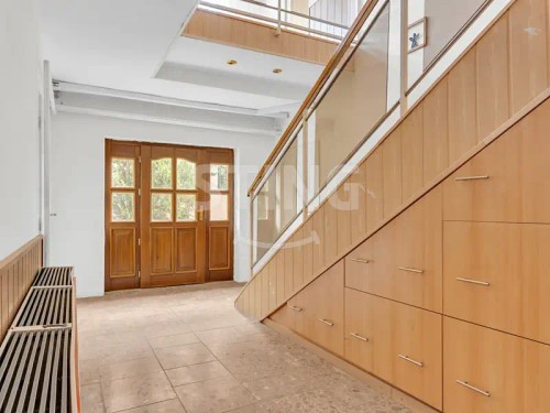 Prodej domu 360 m², pozemek 805 m²