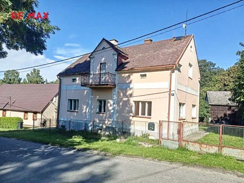 Prodej domu 200 m², pozemek 2250 m²