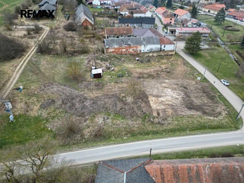 Prodej stavebního pozemku 1401 m²