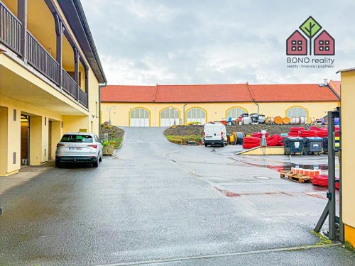 Prodej domu 1228 m², pozemek 5167 m²