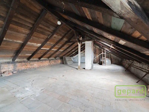 Prodej domu 242 m², pozemek 1003 m²