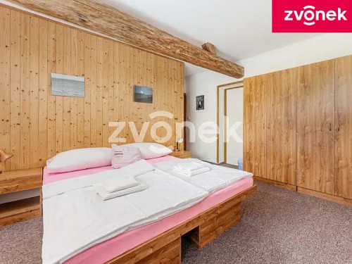 Prodej domu 400 m², pozemek 4200 m²