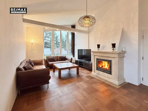 Prodej vily 355 m², pozemek 905 m²