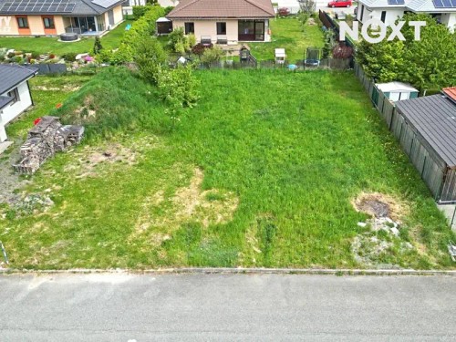 Prodej stavebního pozemku 738 m²