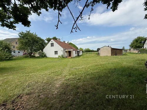 Prodej stavebního pozemku 7311 m²