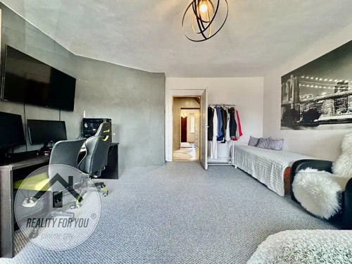 Prodej domu 240 m², pozemek 6384 m²