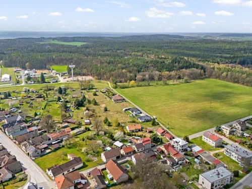 Prodej stavebního pozemku 2196 m²