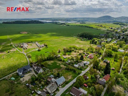 Prodej stavebního pozemku 821 m²